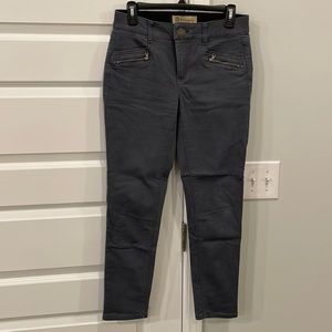 Democracy Jeans- Sz 4 -“Ab” technology- stretchy denim- Gray Zippered front